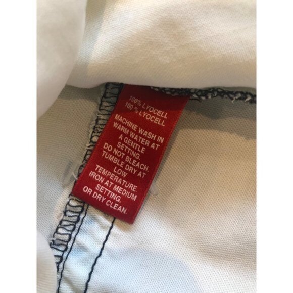 RED SAKS Fifth Avenue women's denim buttons down shirt size XS - Picture 8 of 9